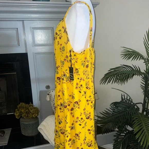 NWT Liberty Love Sunshine Yellow Floral Sundress Size 2X - Picture 3 of 9